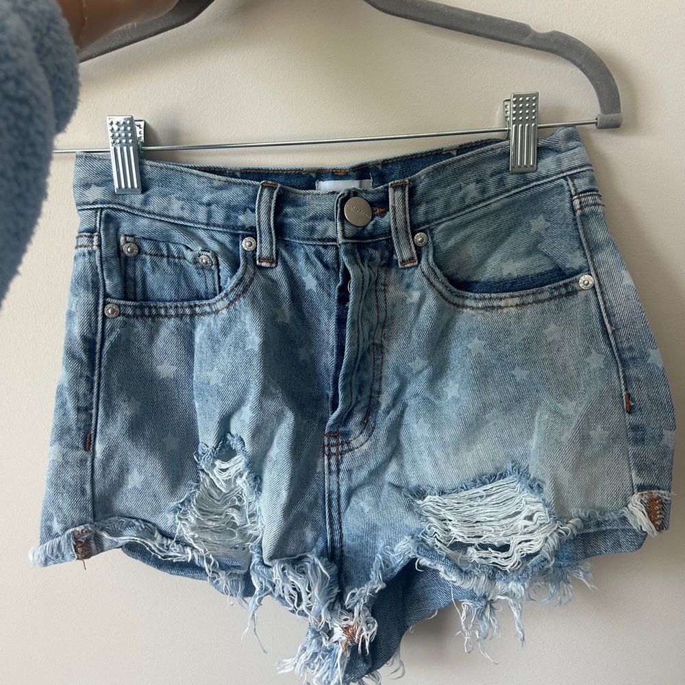 Super down jean shorts. Size 26!